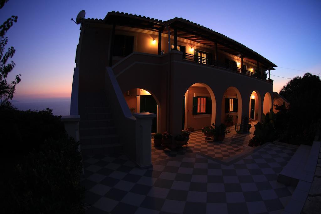 Iliobasilema Studios & Apartments Fiskardo Exterior foto