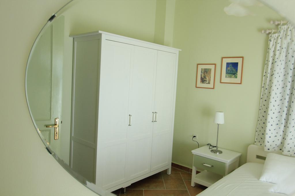 Iliobasilema Studios & Apartments Fiskardo Zimmer foto